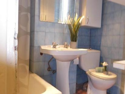 Bathroom of Flat for sale in Bilbao   with Terrace and Balcony