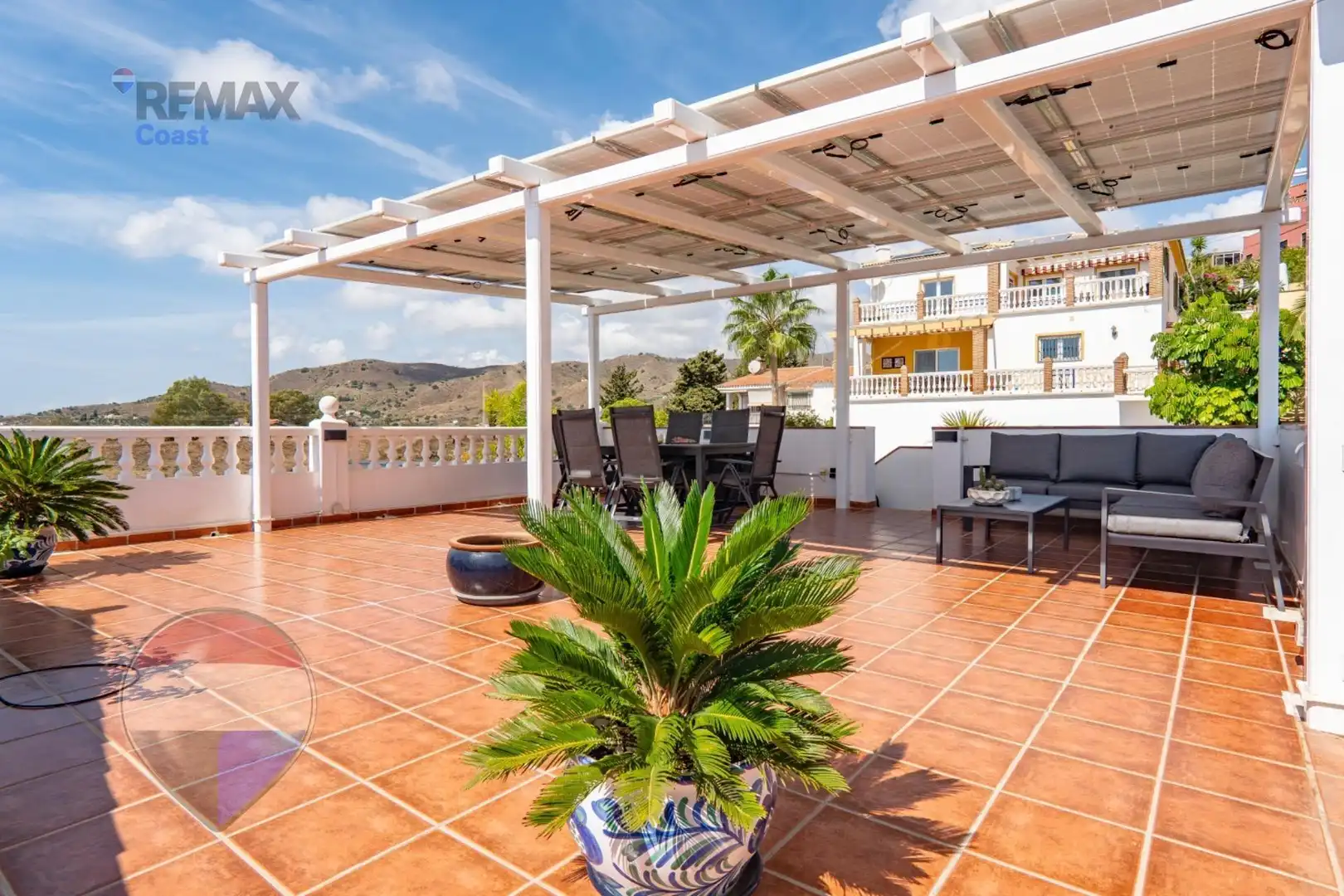 Terrassa de Casa o xalet en venda en Benajarafe
