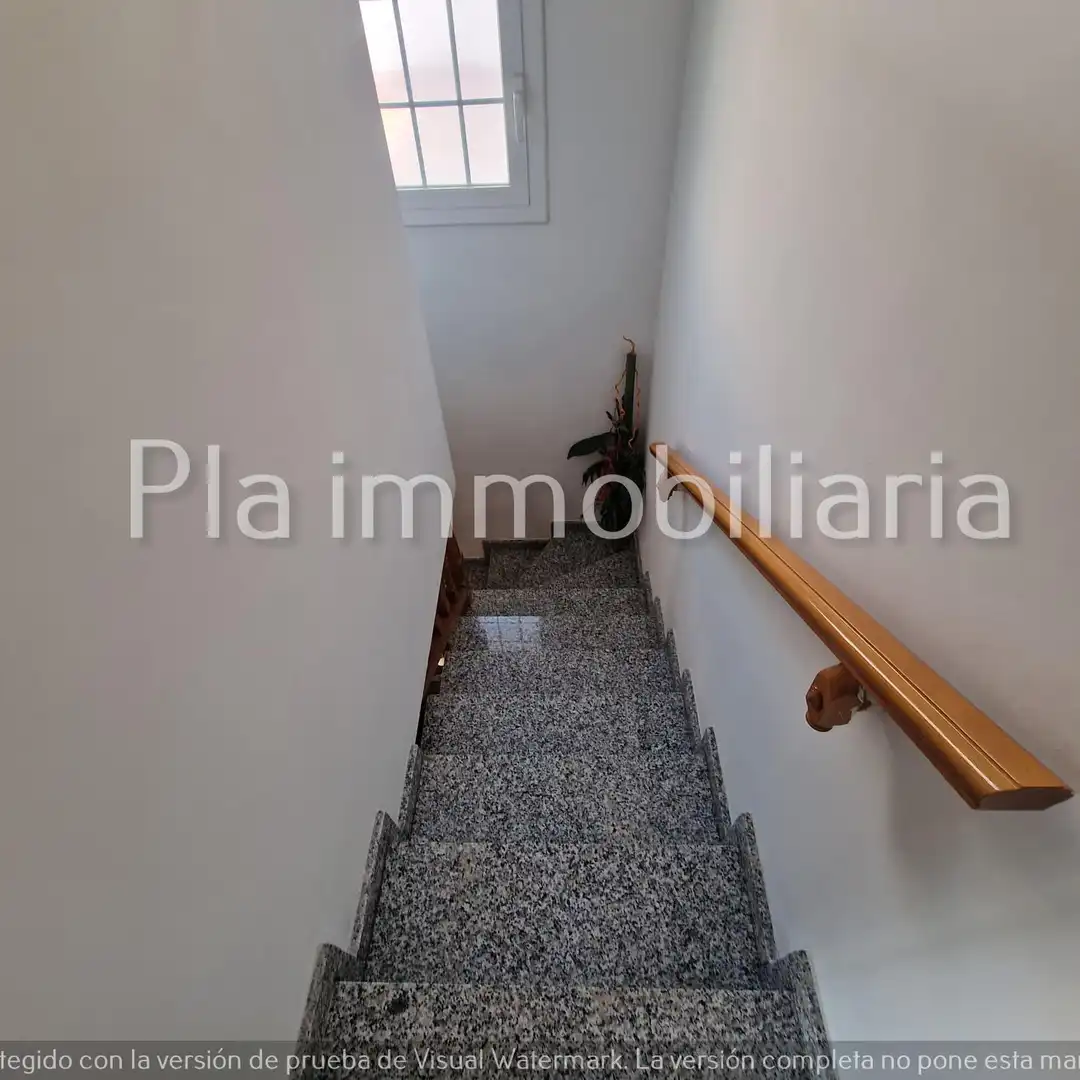 Dúplex en venta en Sant Boi de Llobregat con Terraza, Amueblado y Horno