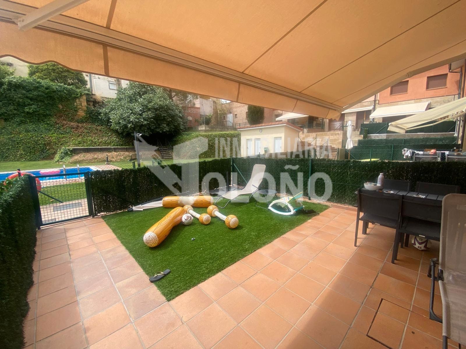 Terrassa de Casa adosada en venda en Briones amb Calefacció, Jardí privat i Parquet
