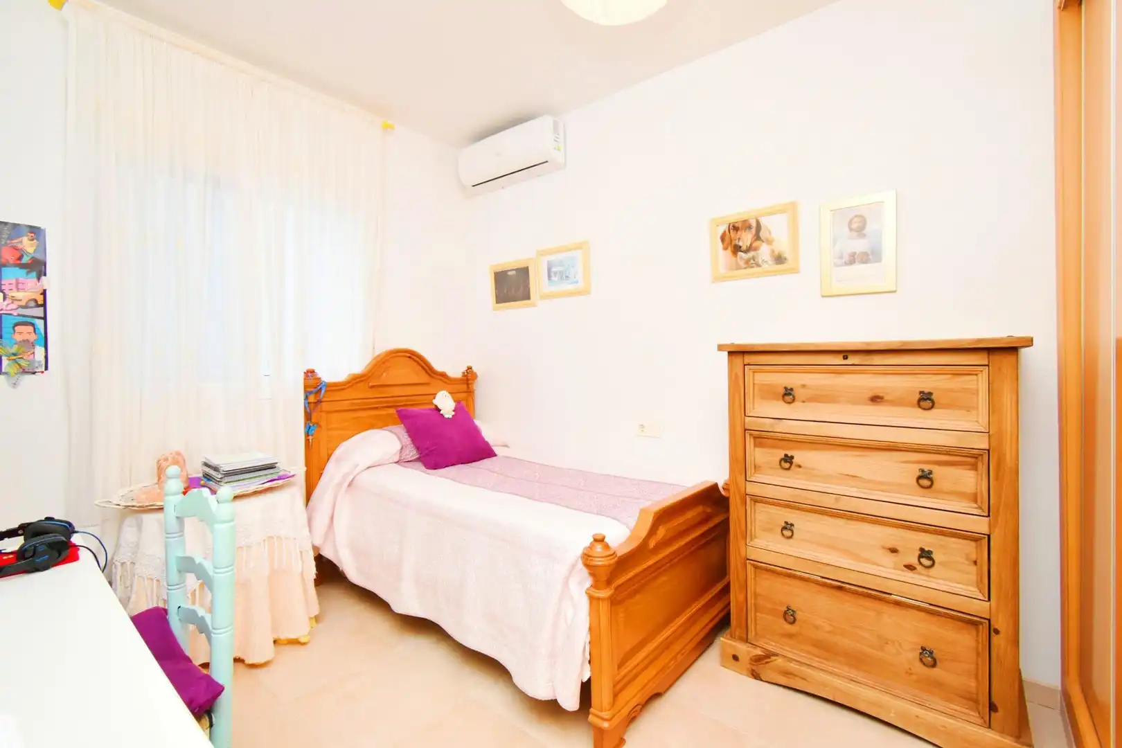 Dormitori de Casa o xalet en venda en Vícar amb Aire condicionat, Terrassa i Moblat