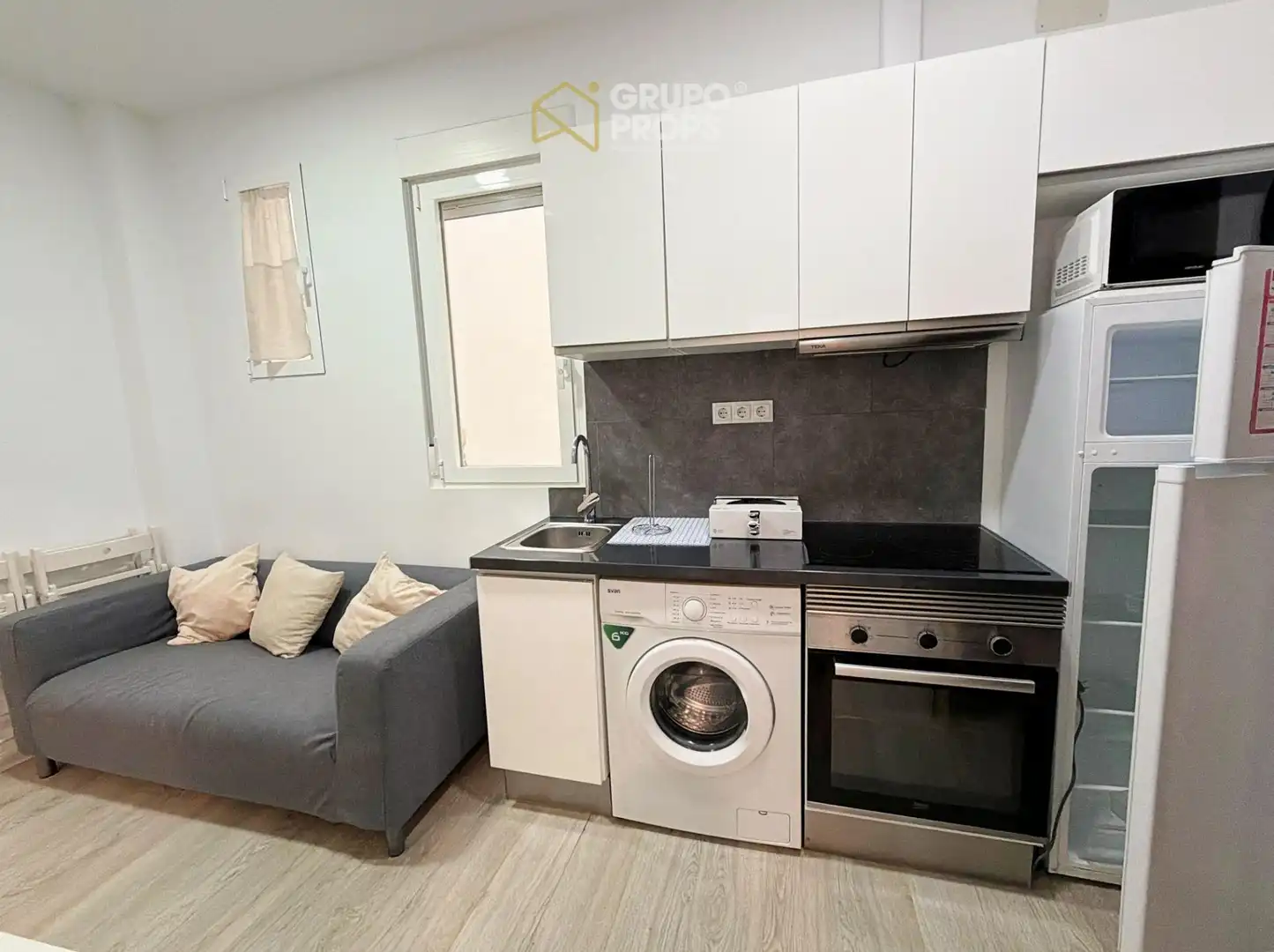 Flat for rent in Trafalgar