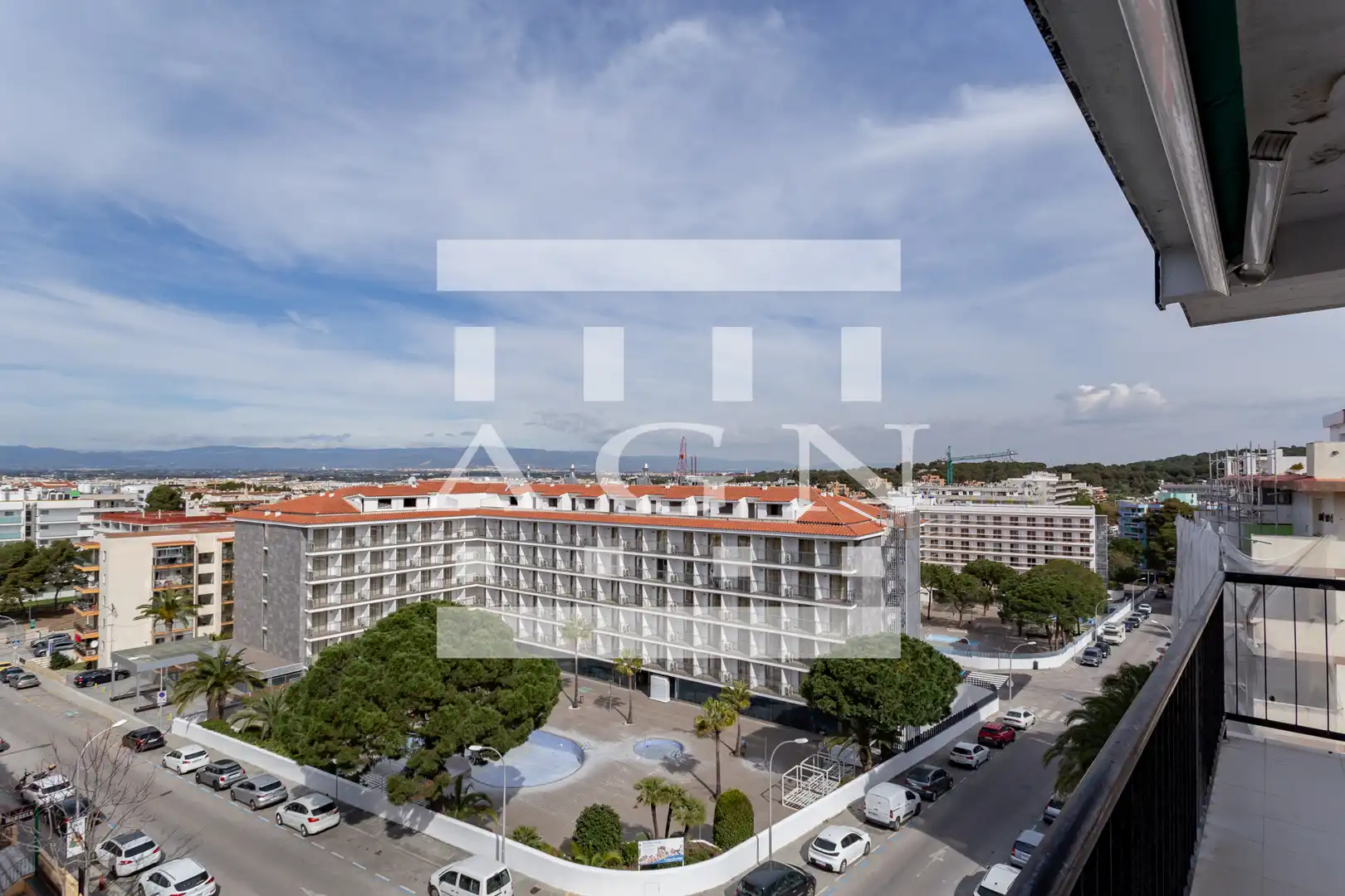 Außenansicht von Wohnung zum Verkauf in Salou mit Klimaanlage, Heizung und Terrasse