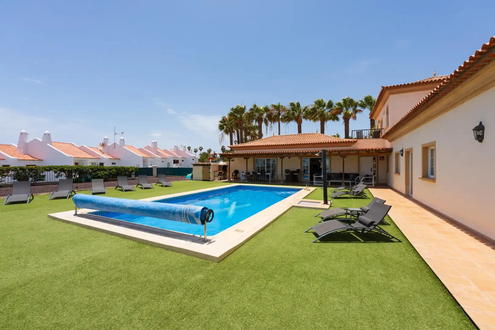 Swimming pool of Houses for sale in San Miguel de Abona  with Air Conditioner, Private garden and Terrace