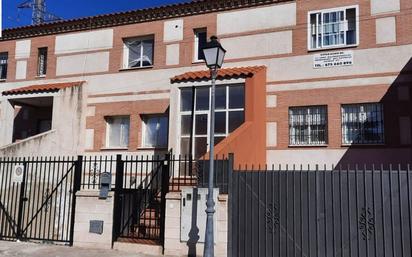 Vista exterior de Casa o xalet en venda en Cabañas de la Sagra