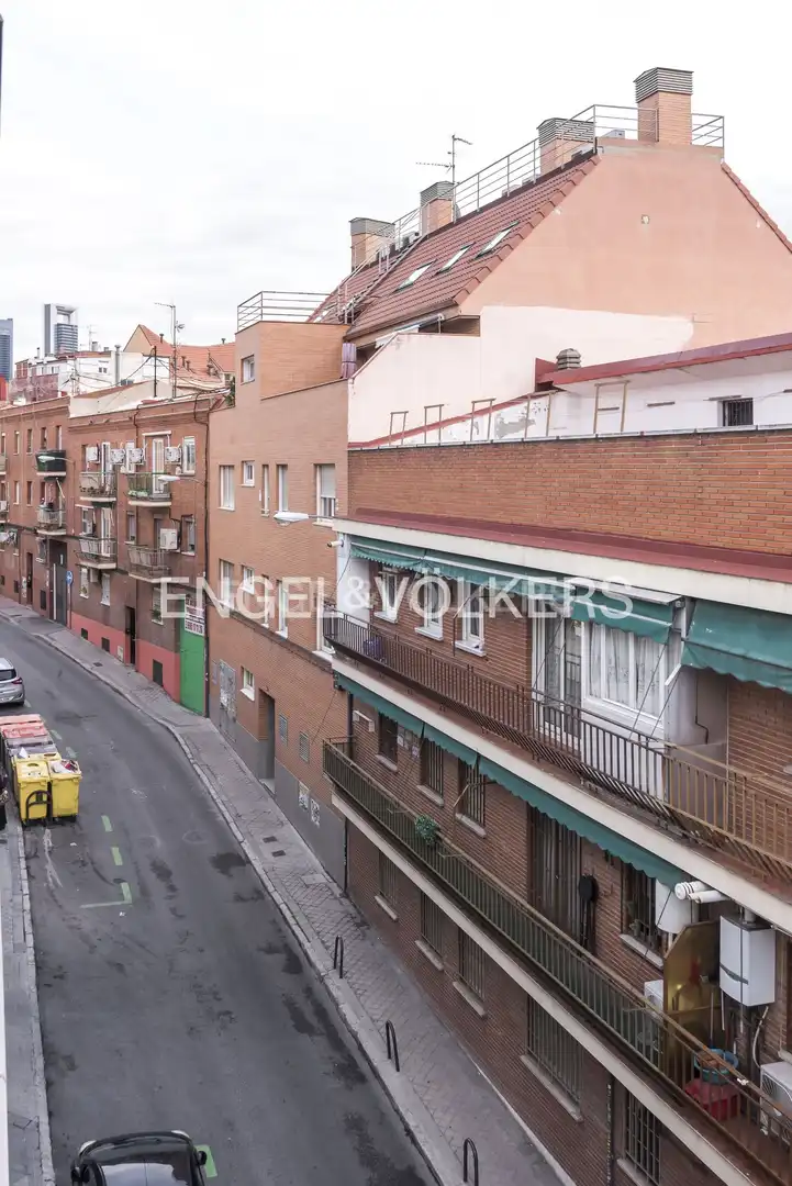 Vista exterior de Estudio en venta en Madrid con Aire acondicionado, Calefacción y Terraza