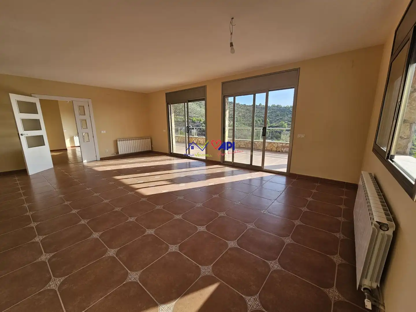 Sala de estar de Casa o chalet en venta en El Vendrell con Aire acondicionado, Calefacción y Jardín privado