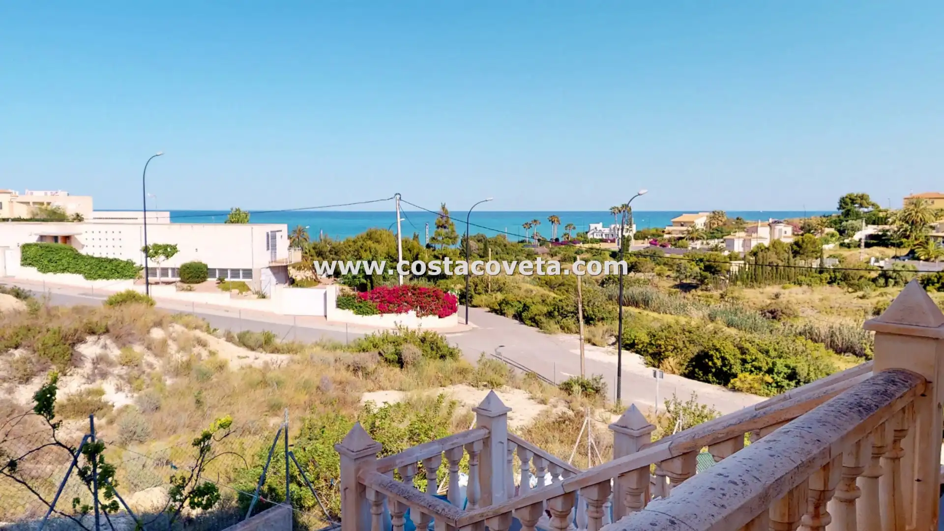 Casa con piscina en venta en Pueblo Acantilado - Lanuza, imagen 3