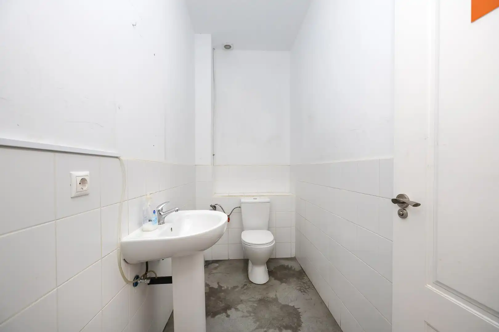 Local comercial en venta en Calle Calle Abderrahmán 11, imagen 19