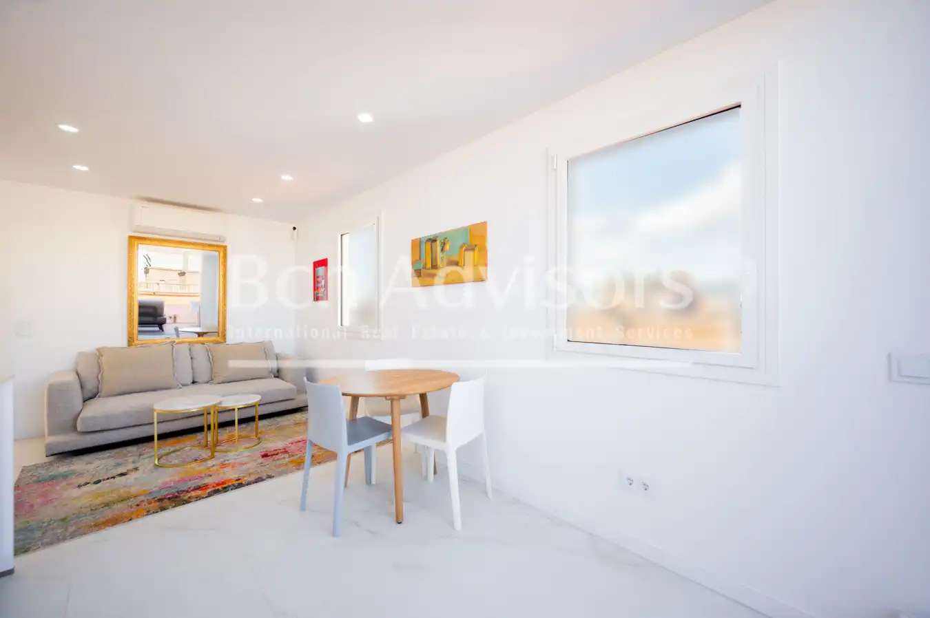 Wohnzimmer von Dachboden zum Verkauf in Barcelona mit Klimaanlage, Heizung und Terrasse