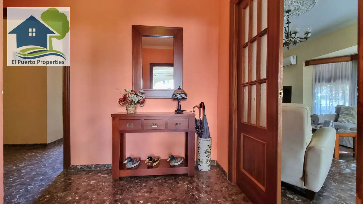 Casa o xalet en venda en El Puerto de Santa María amb Aire condicionat, Jardí privat i Traster