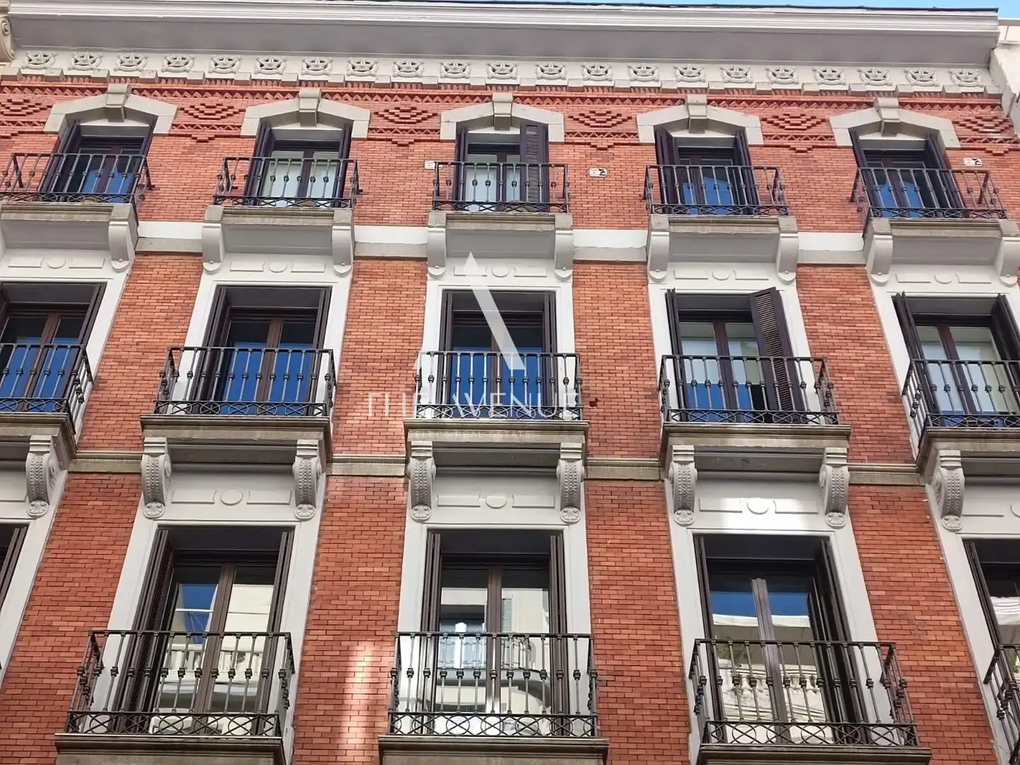 Vista exterior de Estudio en venta en Madrid con Aire acondicionado, Calefacción y Amueblado