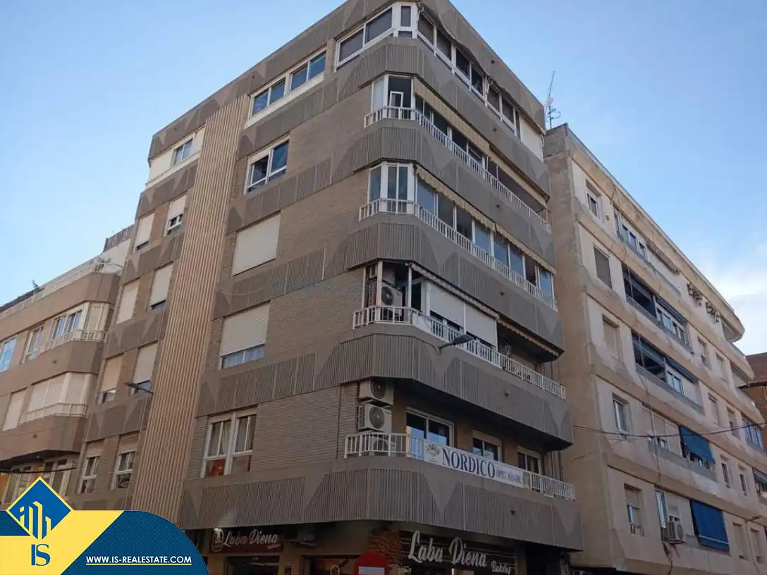 Apartament amb ascensor en venda a Centro