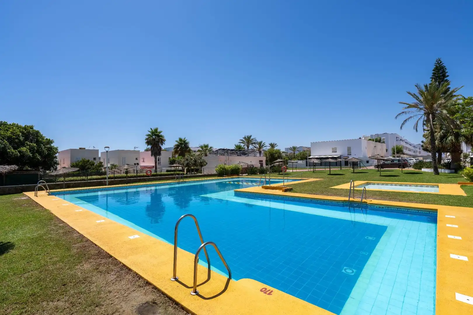 Pis amb piscina en venda a El Toyo, imagen 37