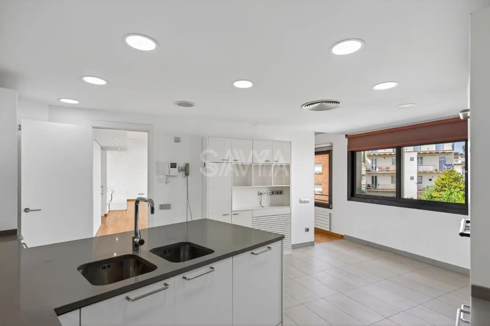 Cocina de Casa o chalet en venta en Barcelona con Aire acondicionado, Terraza y Trastero