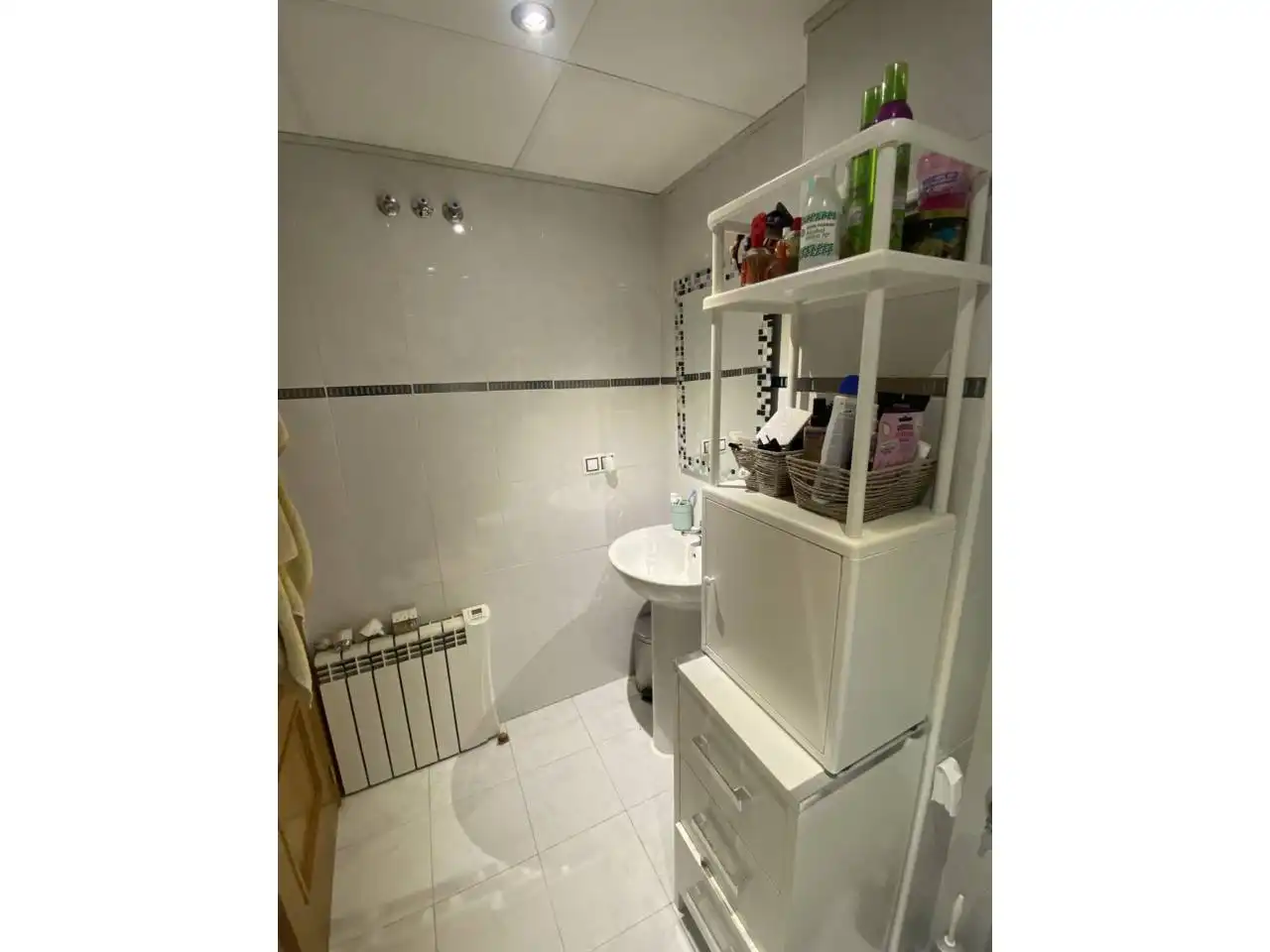Badezimmer von Wohnung zum Verkauf in Sant Joan d'Alacant mit Klimaanlage, Heizung und Abstellraum