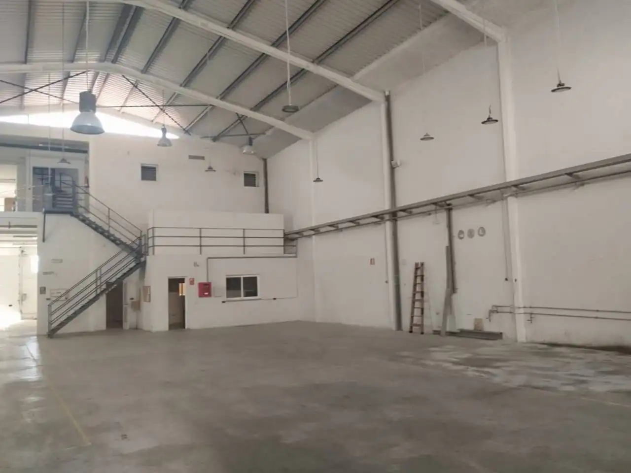 Nave industrial en venta en Alaquàs con Calefacción