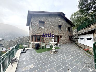 Villa avec balcon à vendre à Carretera d'Engolasters 18