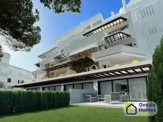 Apartament amb jardí en venda a Nueva Andalucía