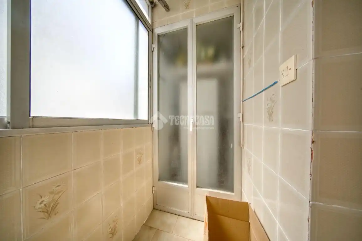 Bedroom of Flat for sale in Valladolid  with Heating, Parquet flooring and Furnished