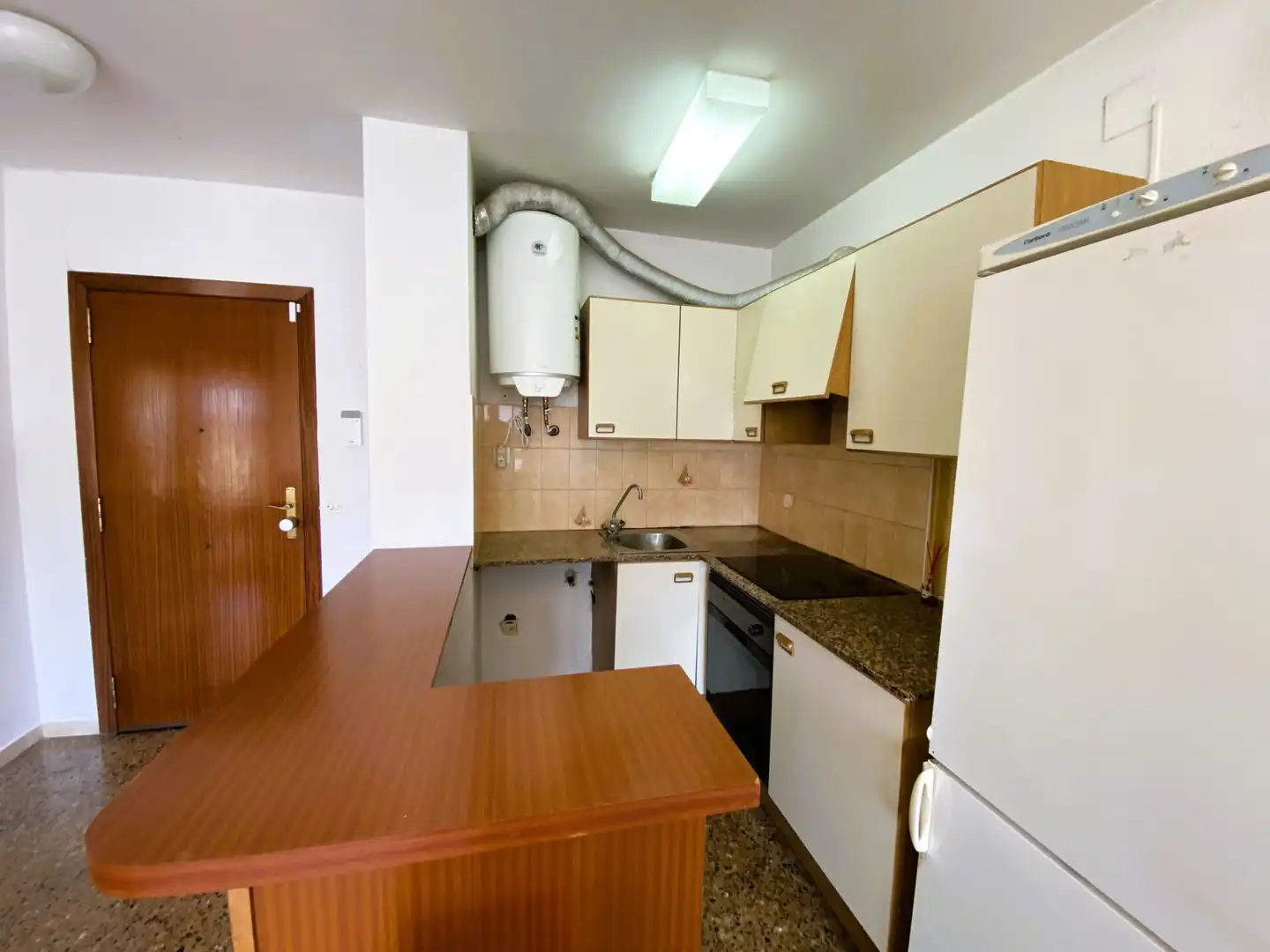 Cocina de Apartamento en venta en Calella con Balcón y Alarma