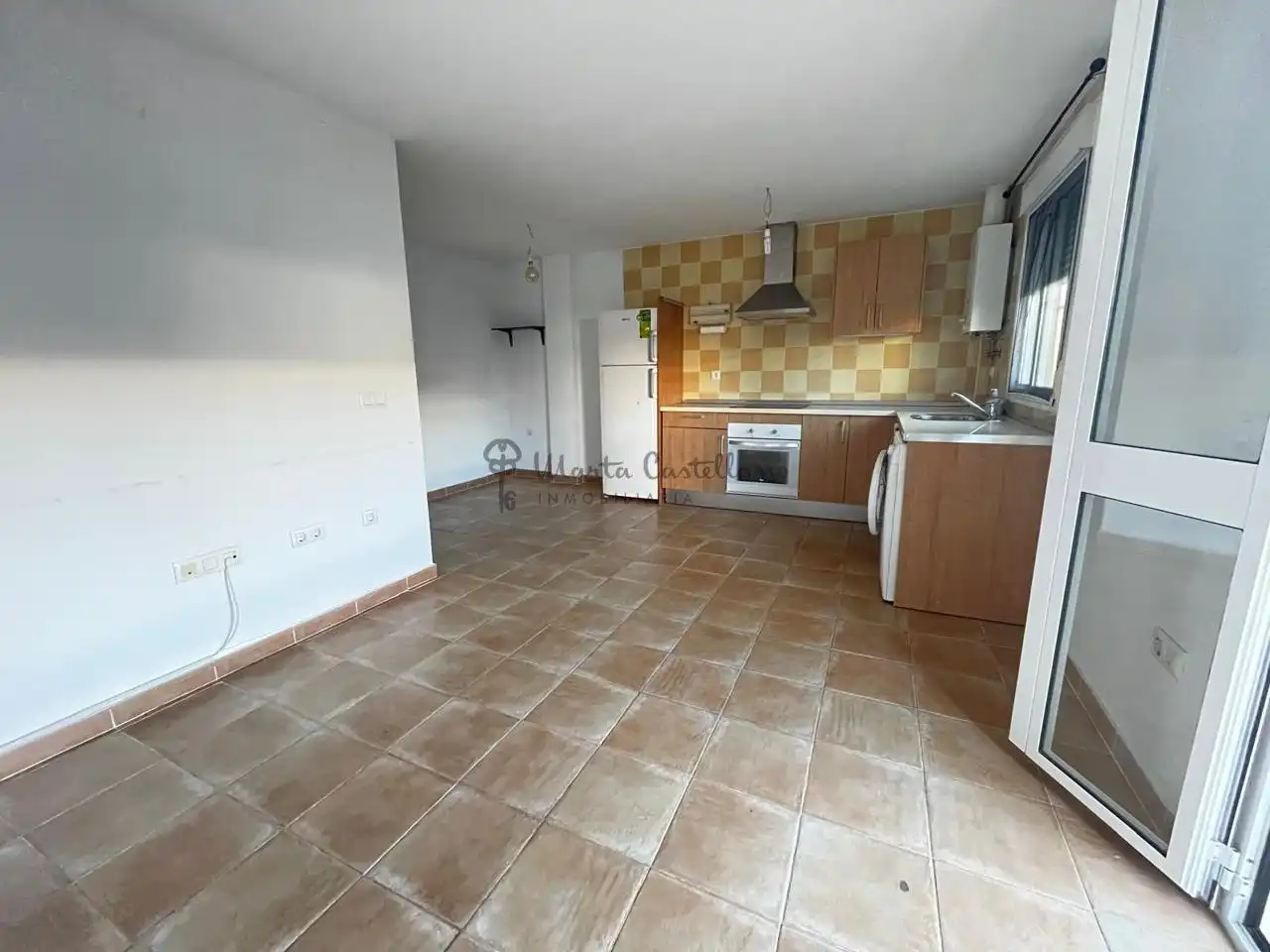 Küche von Erdgeschoss zum Verkauf in Rota mit Abstellraum