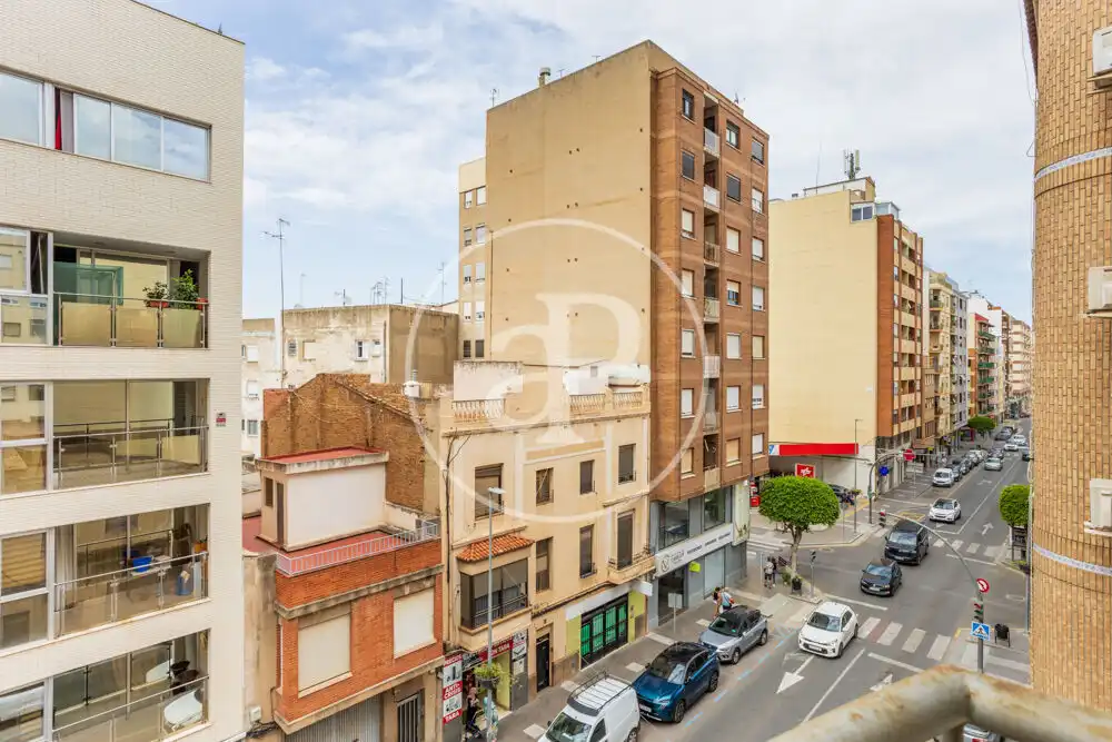 Außenansicht von Wohnung zum Verkauf in Onda mit Heizung, Abstellraum und Balkon