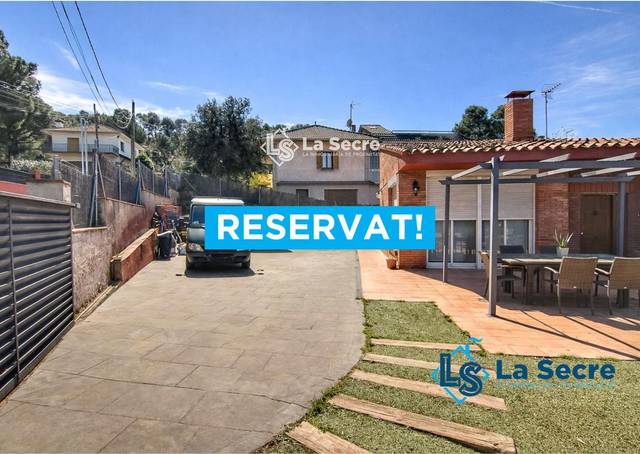 Casa-chalet en Venta en Taio en Castellví de Rosanes