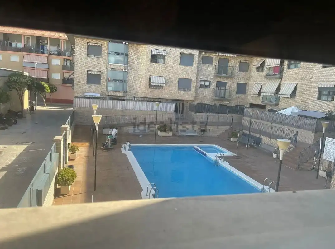 Swimming pool of Flat for rent in Silla  with Air Conditioner, Furnished and Oven