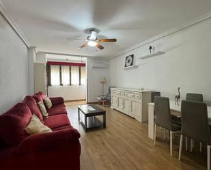 Sala d'estar de Pis de lloguer en Talavera de la Reina amb Aire condicionat, Calefacció i Forn