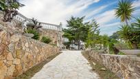 Vista exterior de Casa o xalet en venda en Lloret de Mar amb Calefacció, Jardí privat i Terrassa