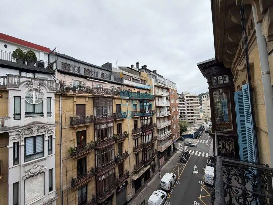 Flat for rent in Área Romántica