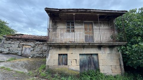 Foto 4 de Casa adosada en venda a Maside, Ourense