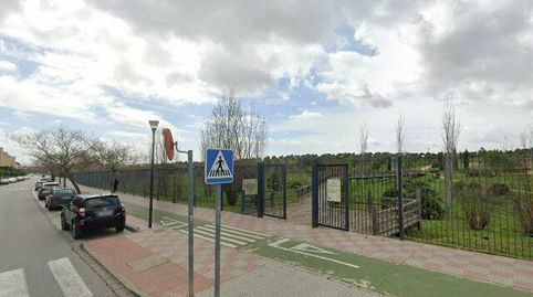 Foto 2 de Piso en venta en Cl Trece Rosas (las) Bl:, Aljamar, Tomares