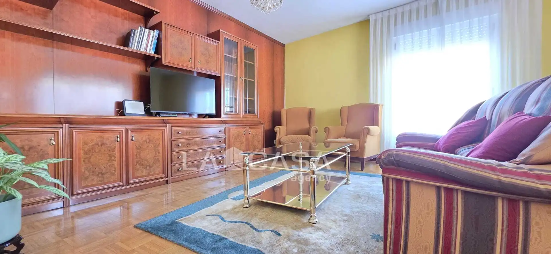 Sala d'estar de Pis de lloguer en Valladolid amb Calefacció i Balcó