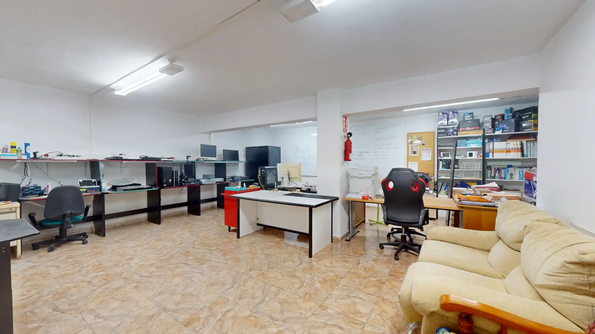 Local en venta en Elda con Aire acondicionado
