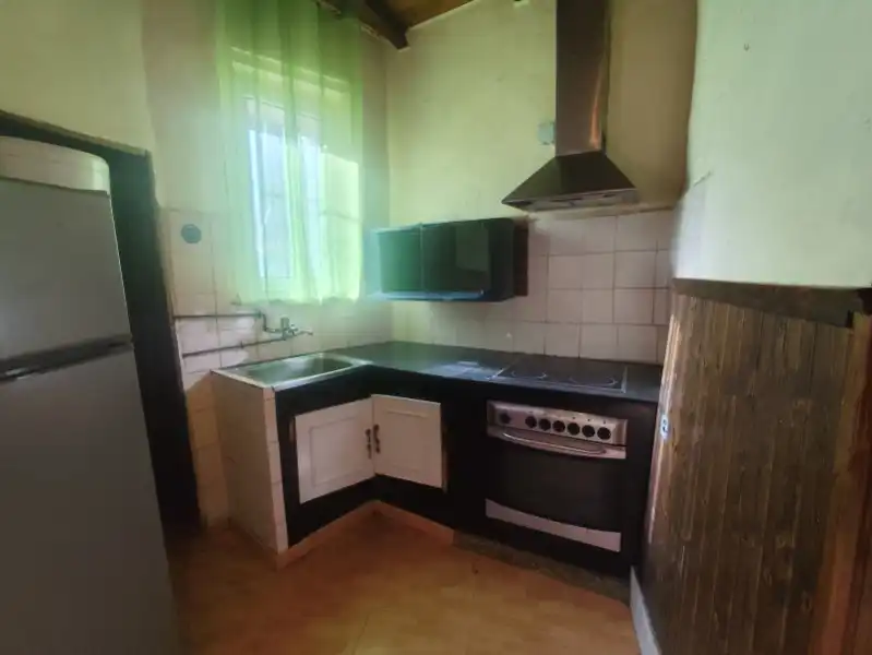 Cocina de Finca rústica en venta en Pravia