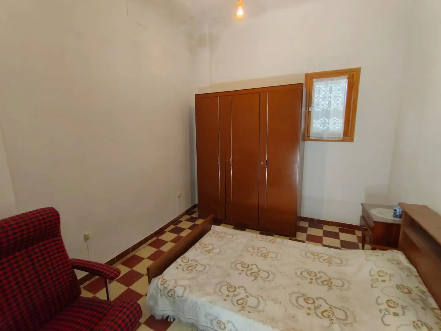 Dormitori de Casa o xalet en venda en Guadix