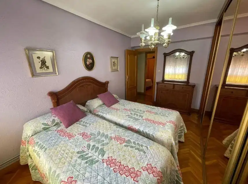 Habitación de Piso en venta en Valencia con Balcón