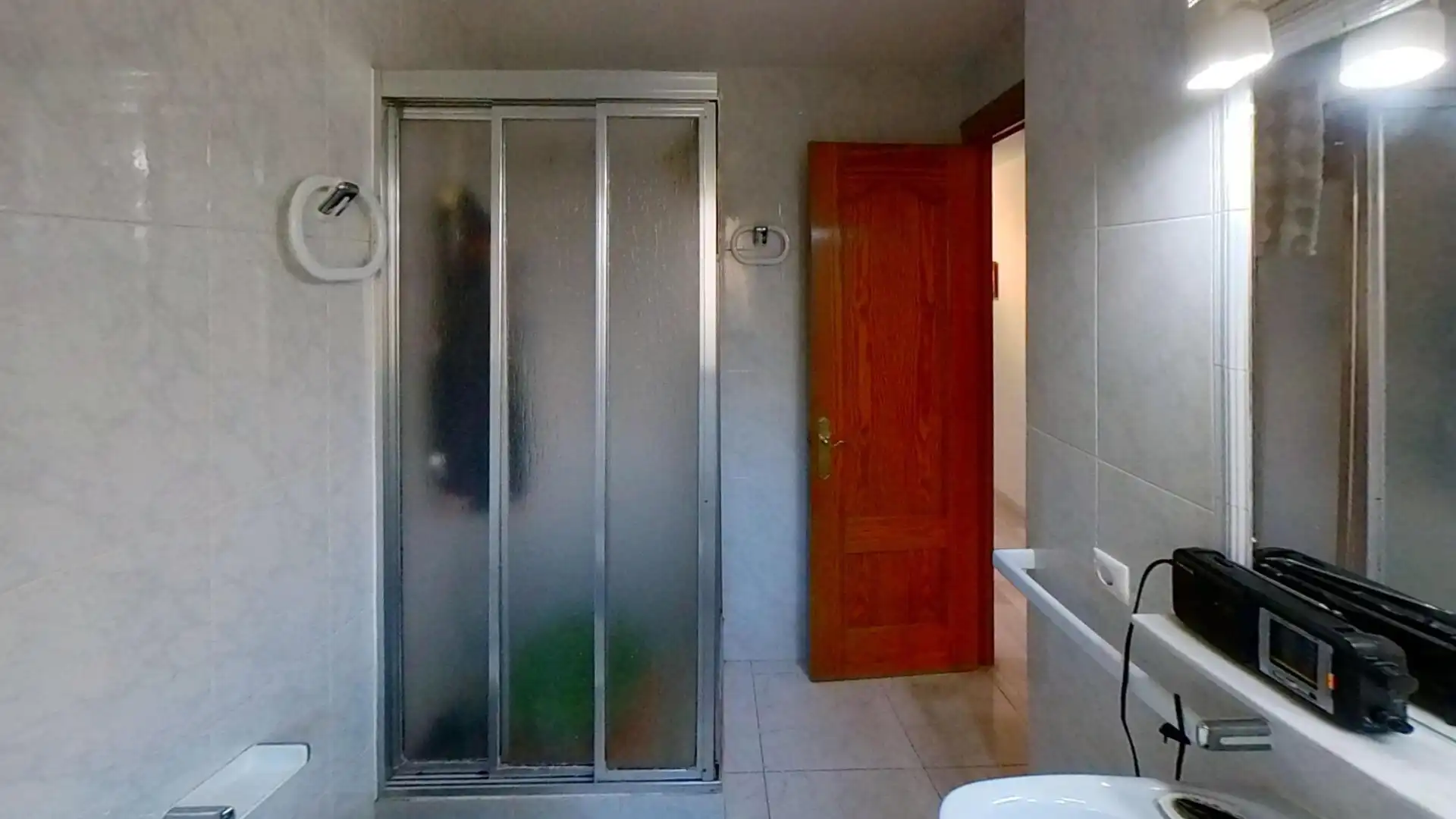 Bany de Casa o xalet en venda en Córdoba amb Aire condicionat, Jardí privat i Terrassa