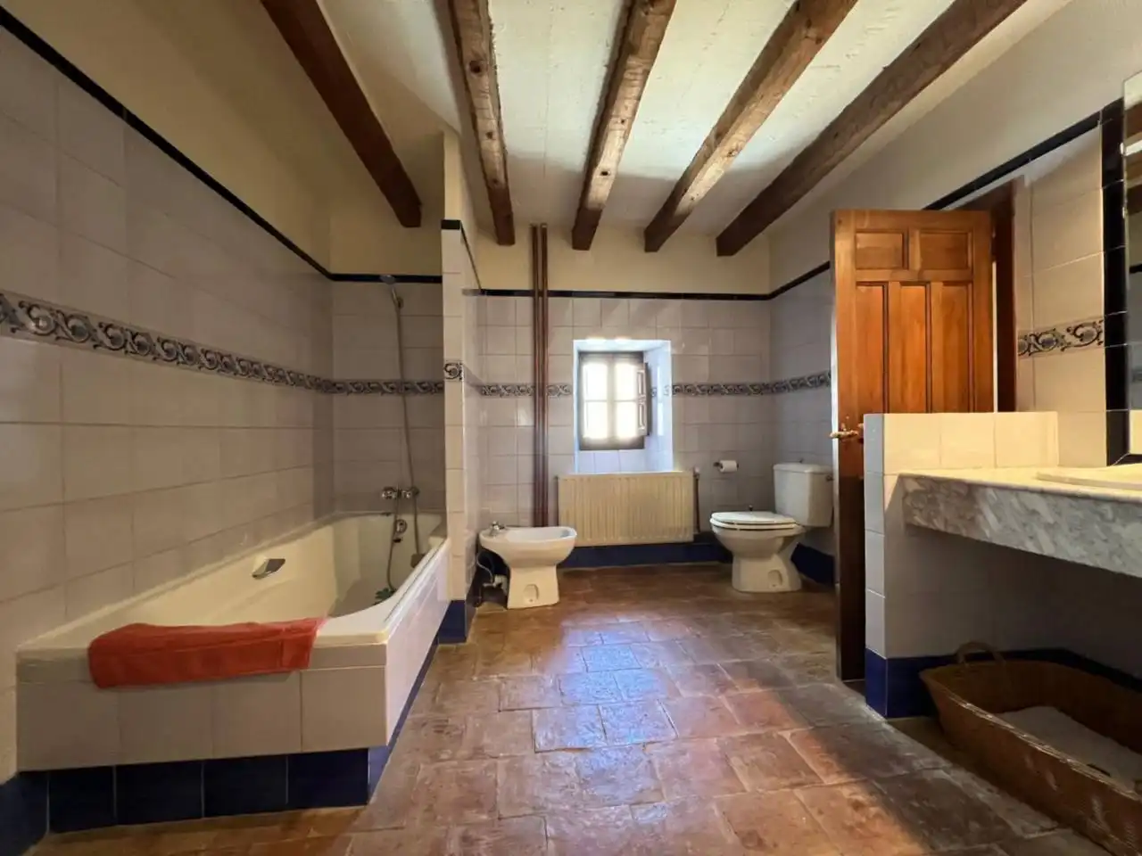 Bathroom of Country homes for sale in Las Quintanillas  with Heating, Private garden and Terrace