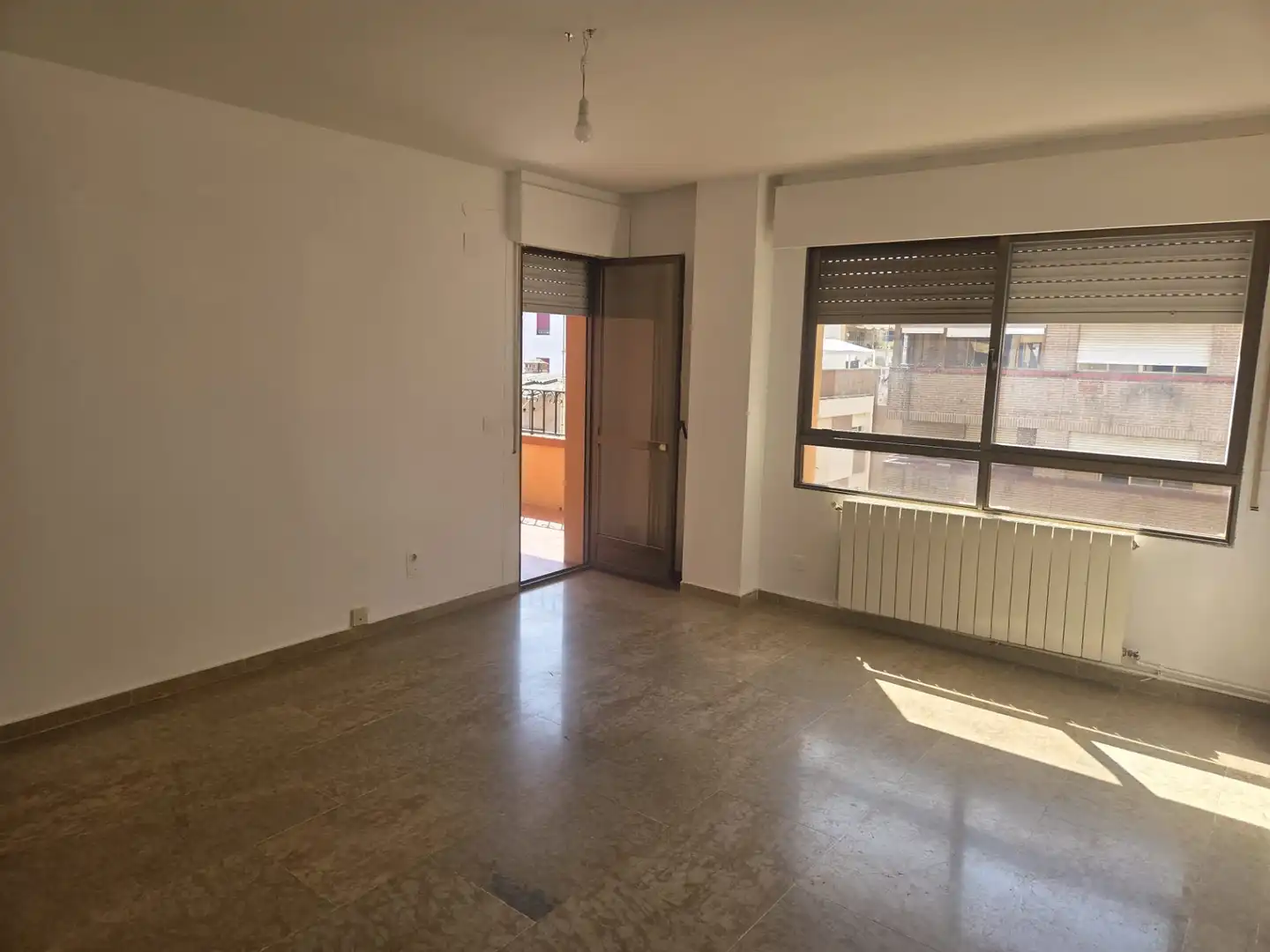 Bedroom of Flat for rent in Badajoz  with Air Conditioner, Heating and Terrace