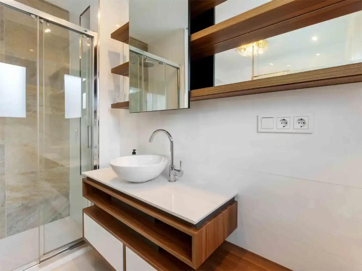 Bathroom of Attic for rent in Los Arenales del Sol