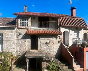 Vista exterior de Casa adosada en venda en Crecente amb Traster