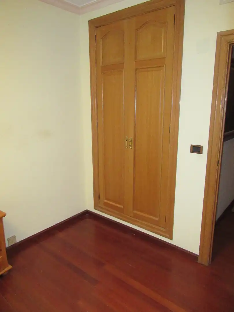 Habitación de Piso de alquiler en Zaragoza con Calefacción, Amueblado y Lavadora