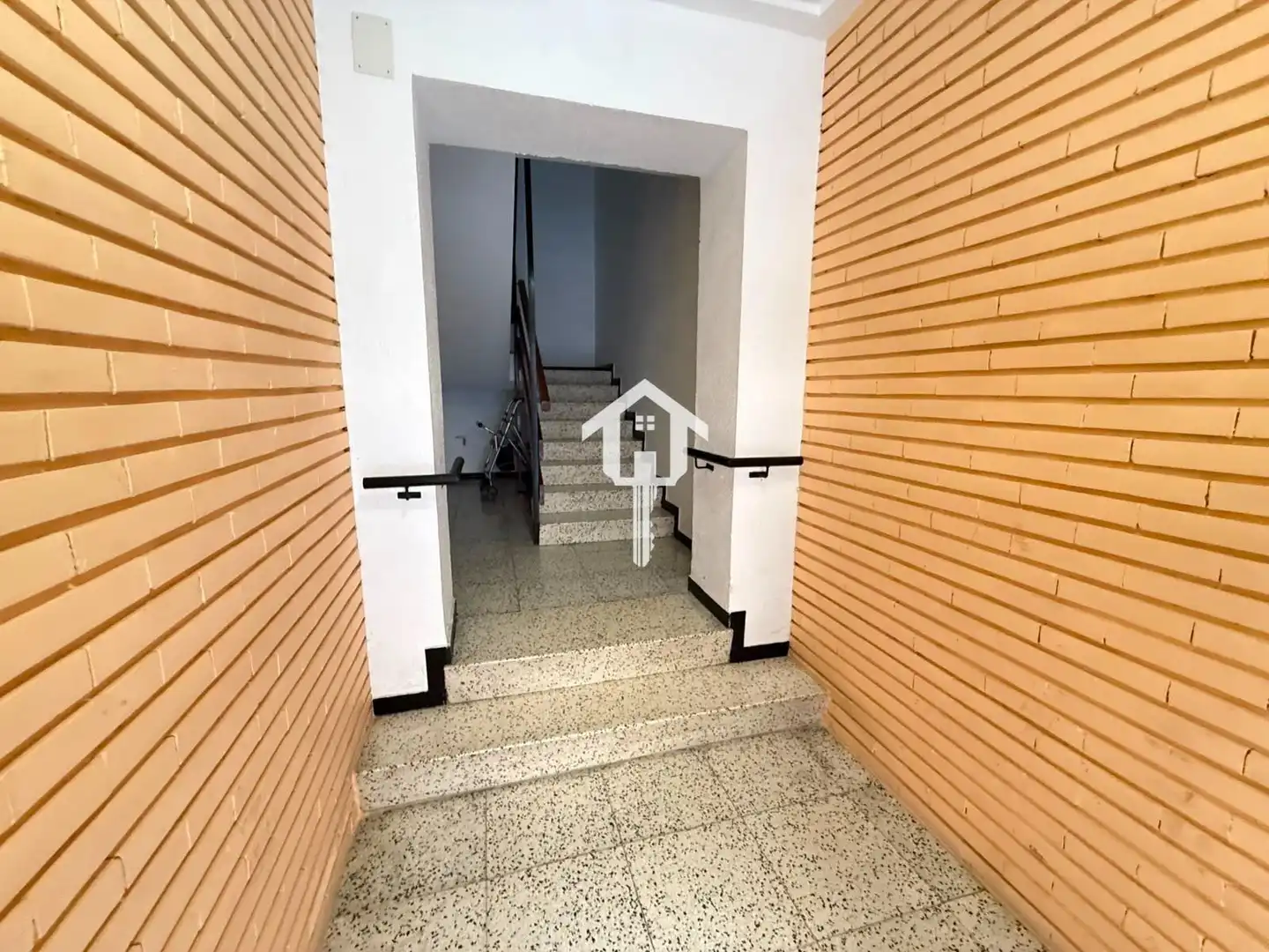 Flat for sale in Alicante / Alacant  with Terrace, Furnished and Balcony