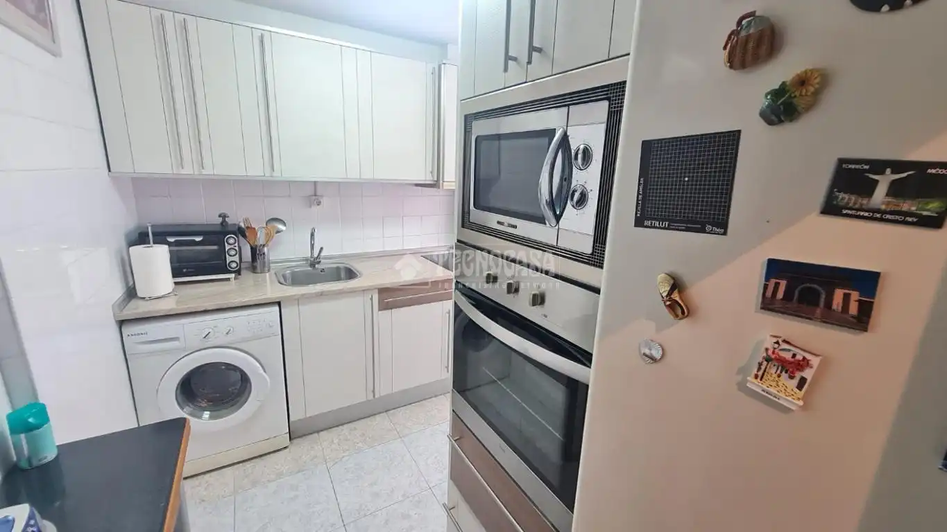 Kitchen of Flat for sale in Zaragoza  with Heating and Terrace