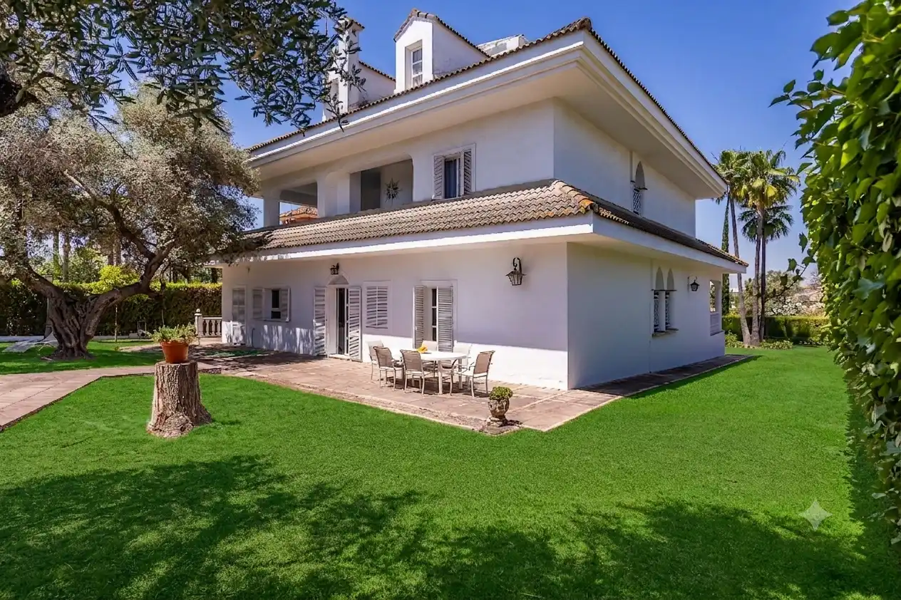 Jardí de Casa o xalet en venda en Mairena del Aljarafe amb Aire condicionat, Jardí privat i Terrassa