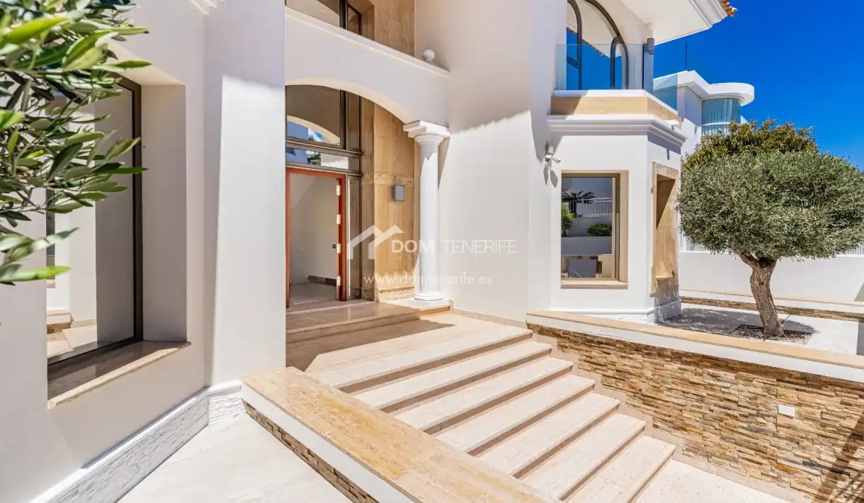 Casa o chalet en venta en Adeje con Jardín privado, Terraza y Trastero