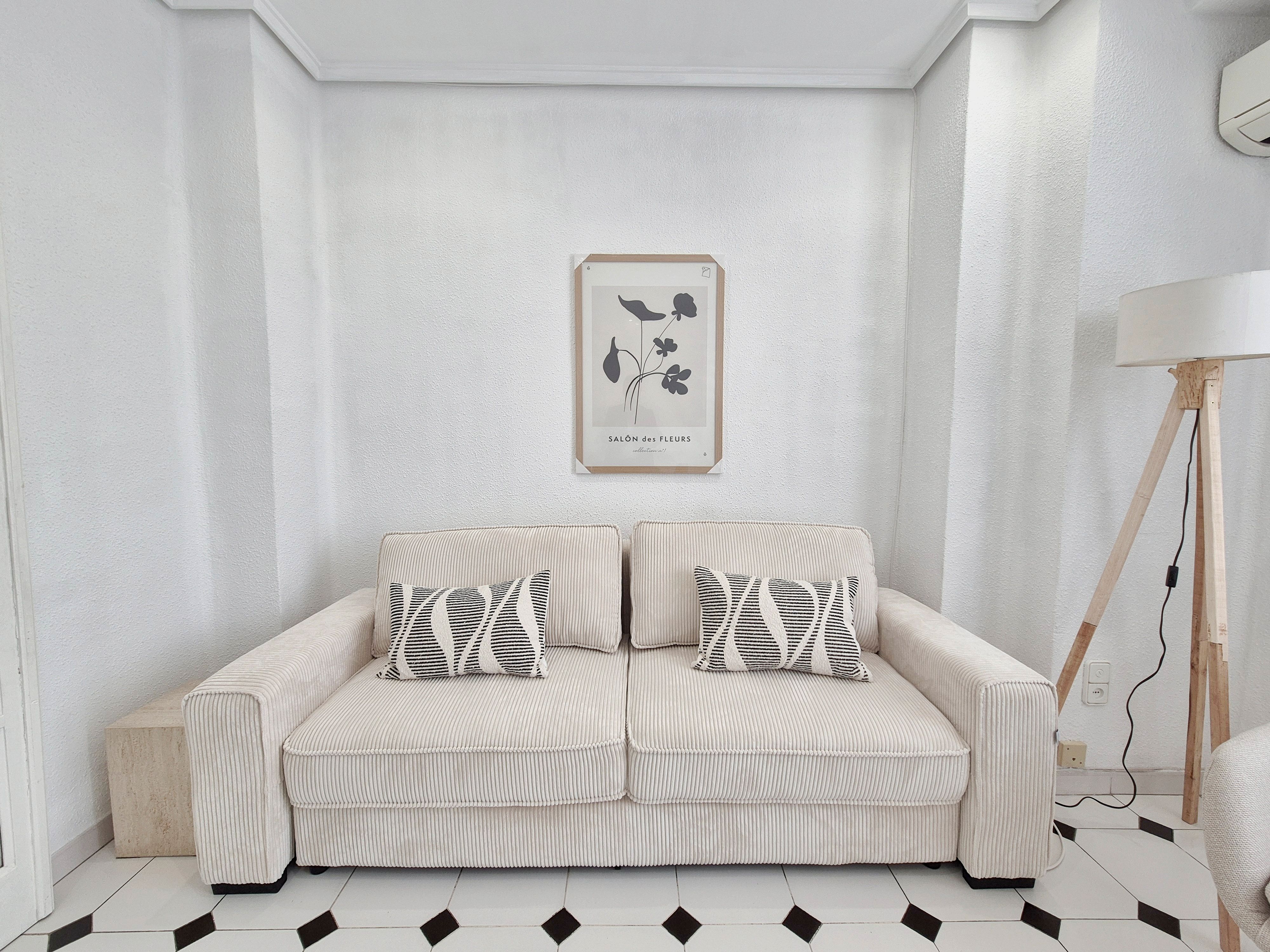 Flat for rent in Avinguda del Regne de València, Russafa, L'Eixample